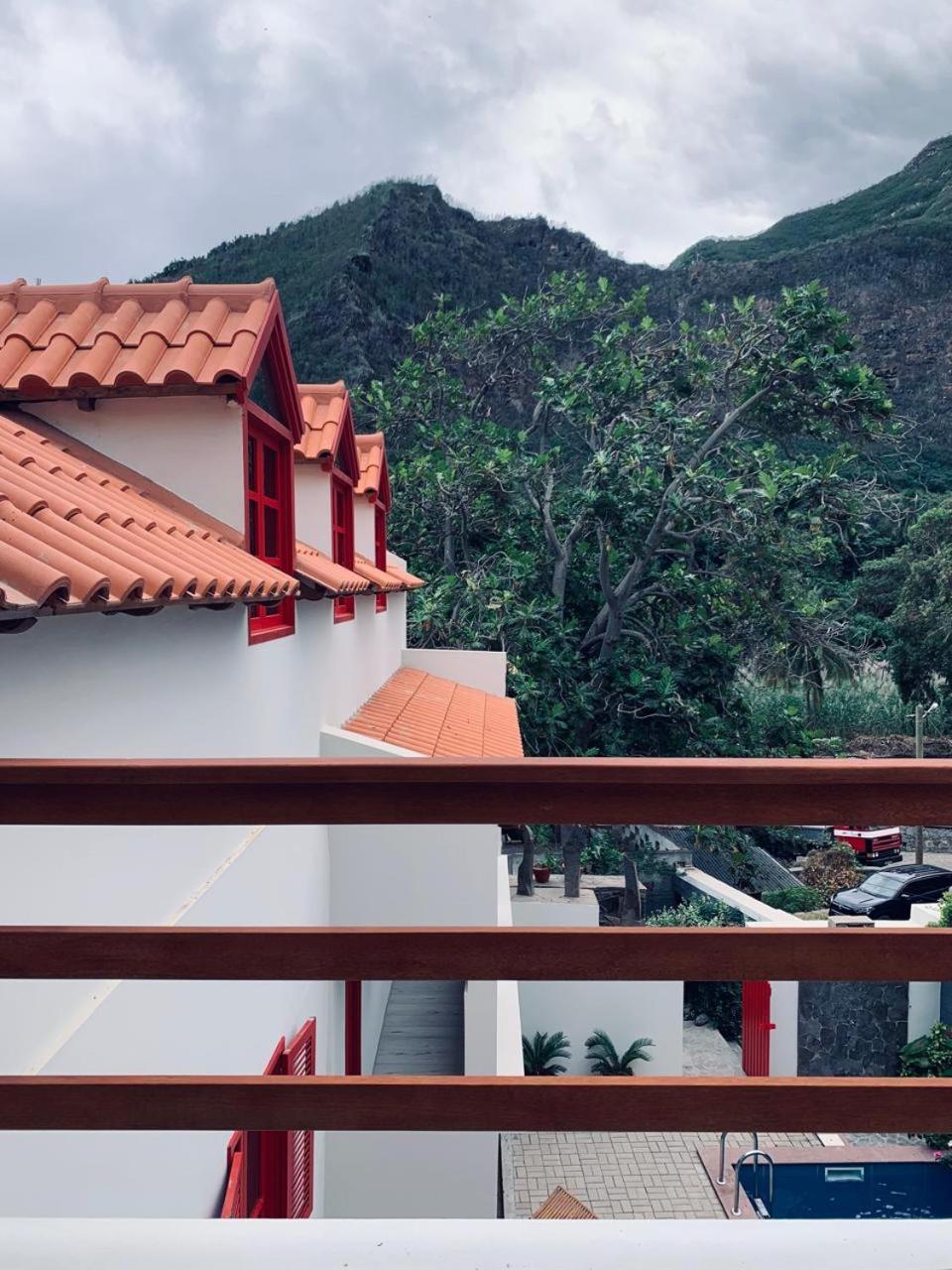 Kasa Wahnon Villa Pombas Екстериор снимка